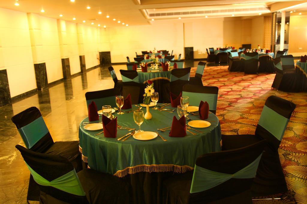 Continent Nakodar Hotel & Resorts Zewnętrze zdjęcie