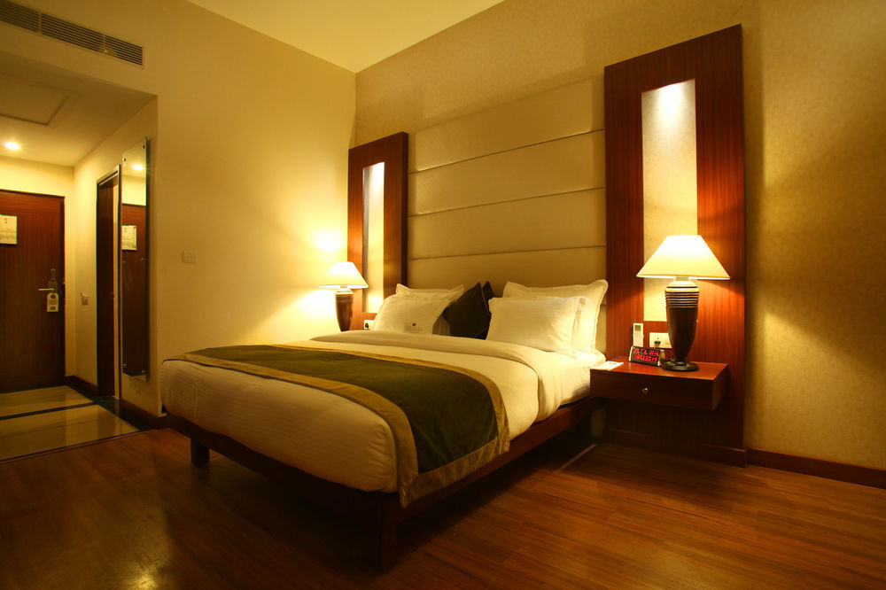 Continent Nakodar Hotel & Resorts Zewnętrze zdjęcie